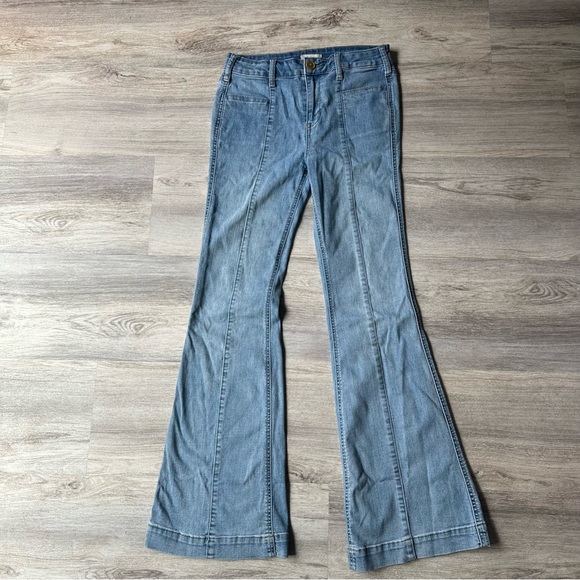 Altar'd State - Whitewashed Bootcut Jeans - Picture 3 of 4